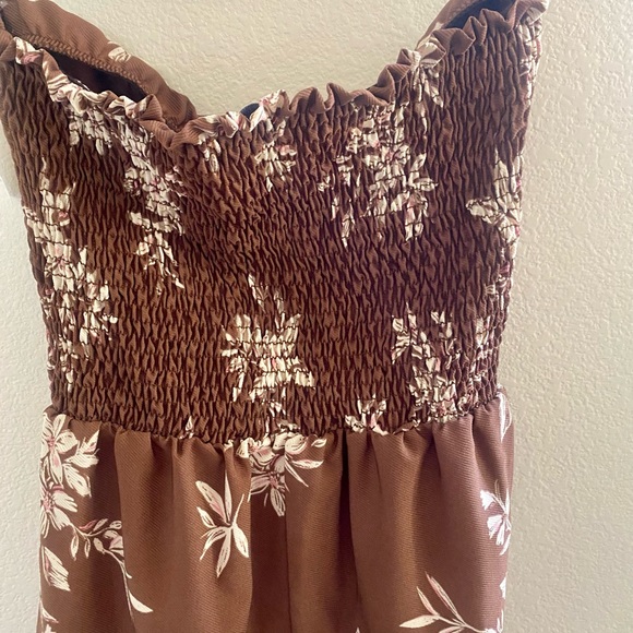 FLORAL ROMPER - Picture 3 of 3